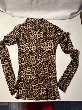 New In Leopard Print Mesh Long Sleeve